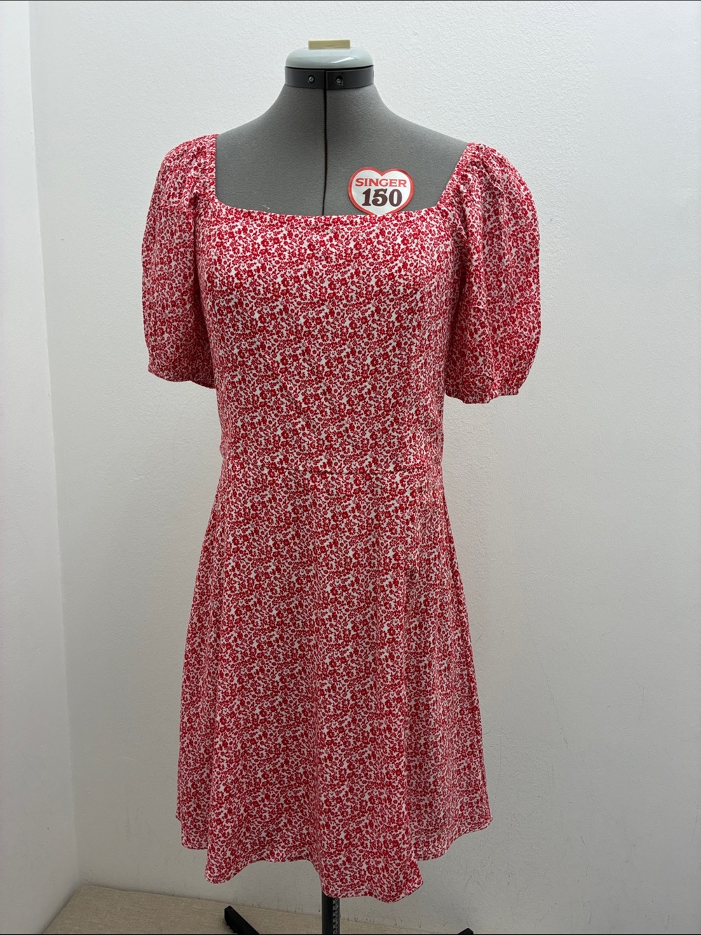 Francesca's Collections Red Floral Square Neck Puff Sleeve Dress